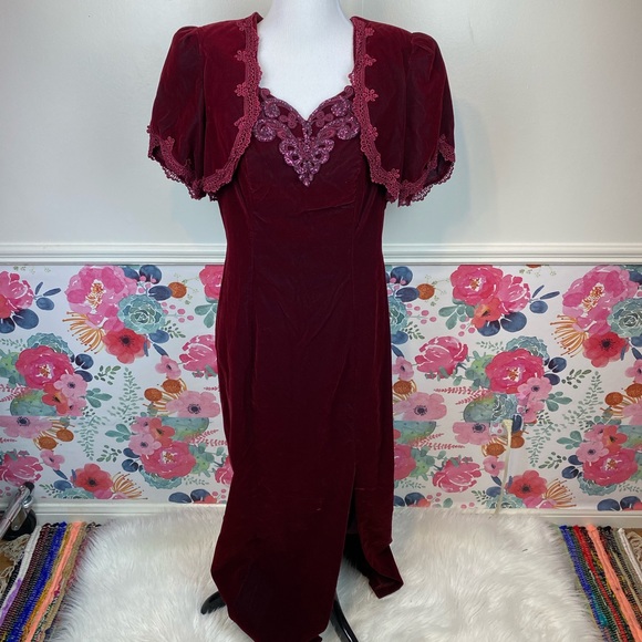 Vintage Dresses & Skirts - Vintage Burgundy Formal Classic Long Gown Faux Bolero Thigh High Slit Size Med